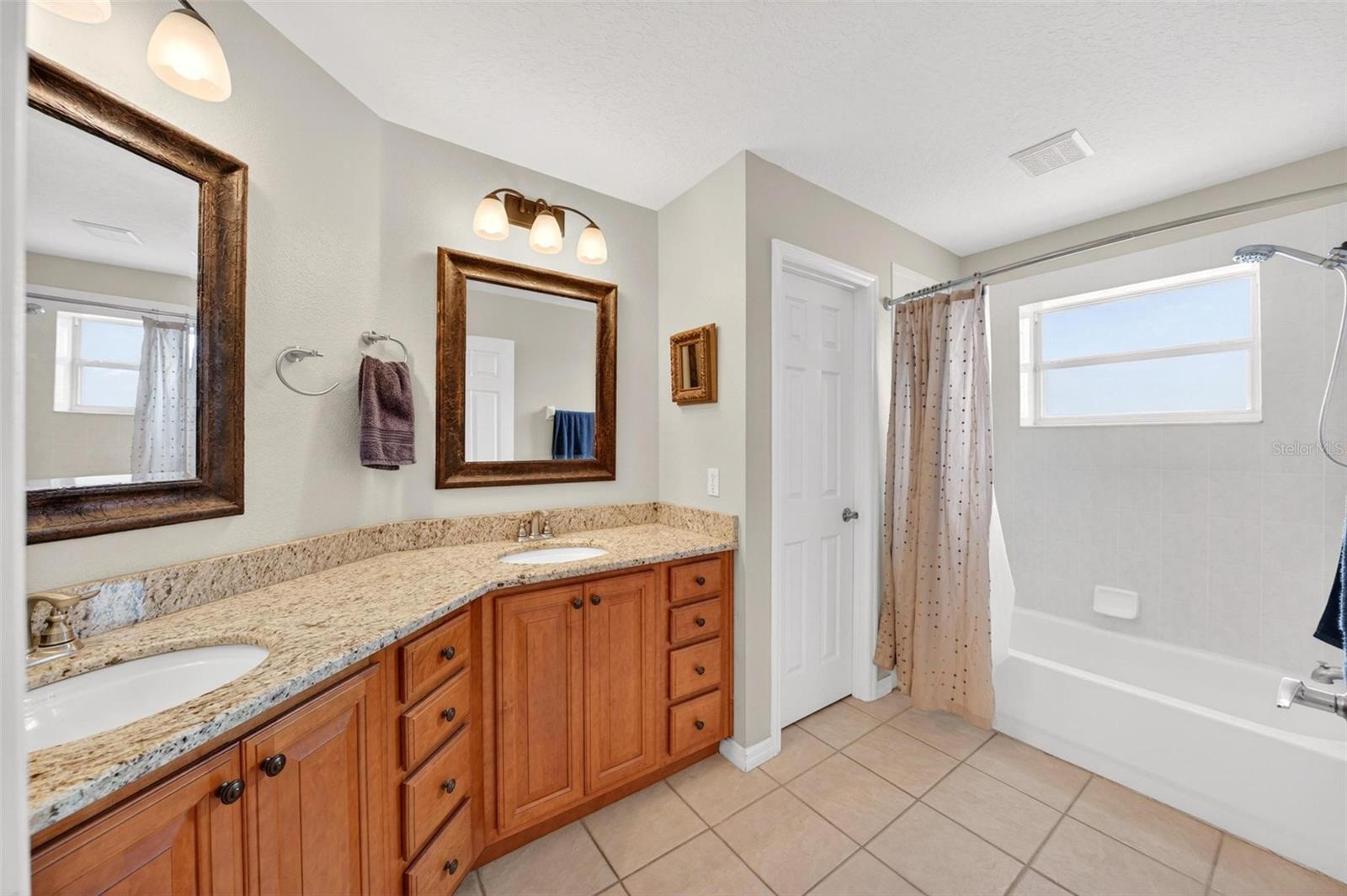 WOODBRIDGE LAKES UNIT 2C - Residential