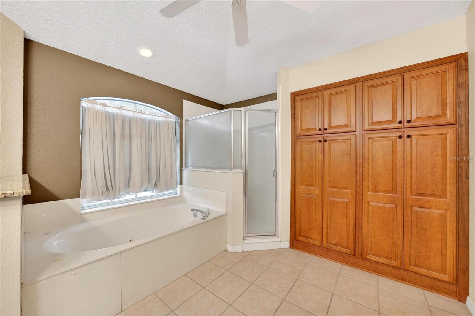 WOODBRIDGE LAKES UNIT 2C - Residential