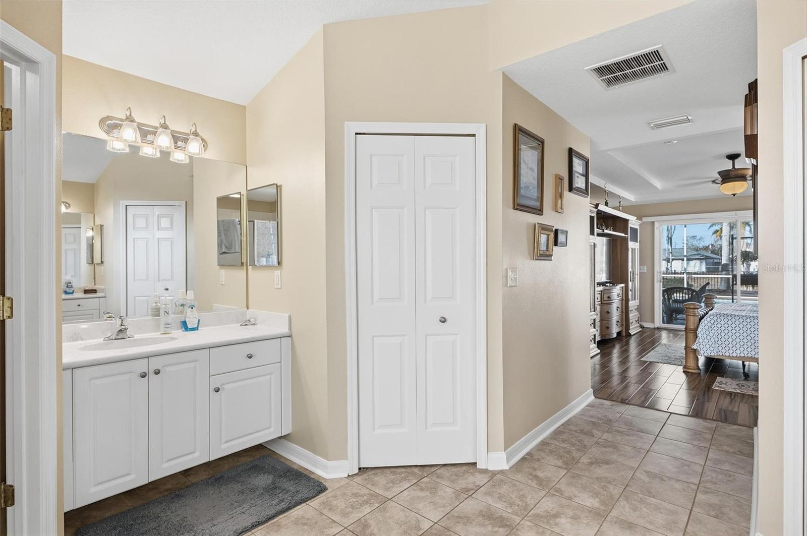 INDIAN TRAILS - Residential