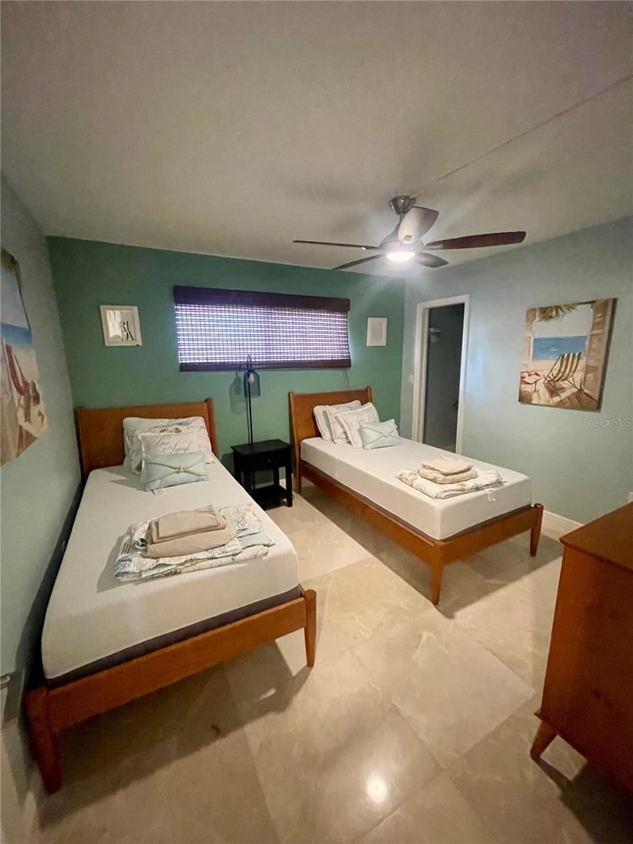 HARBOUR LIGHT TOWERS - Residential Lease