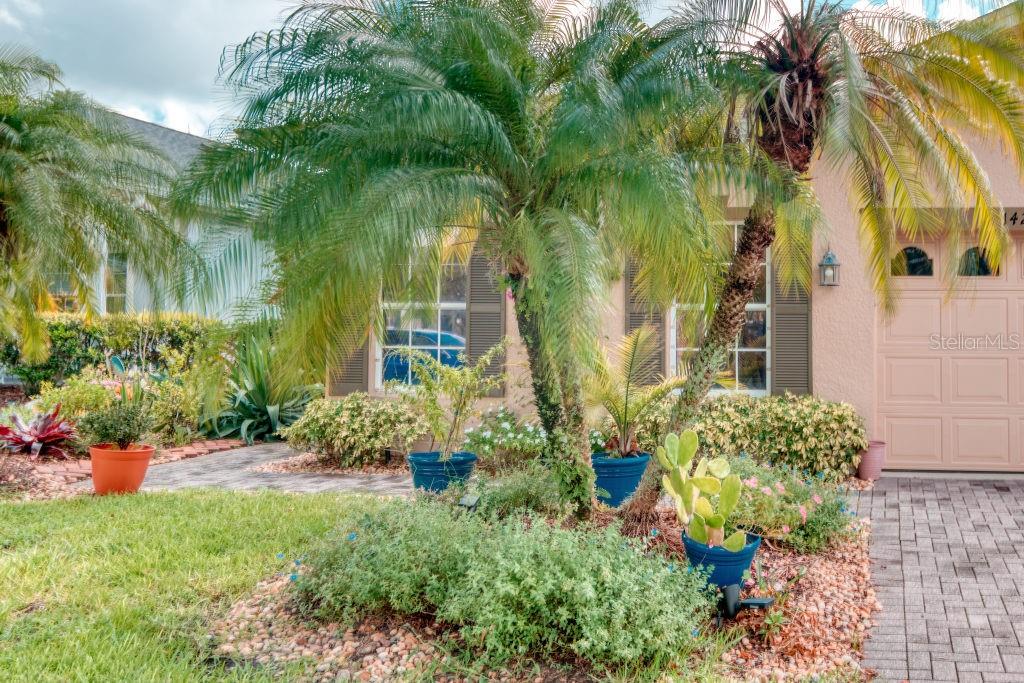 142 LARGO DR