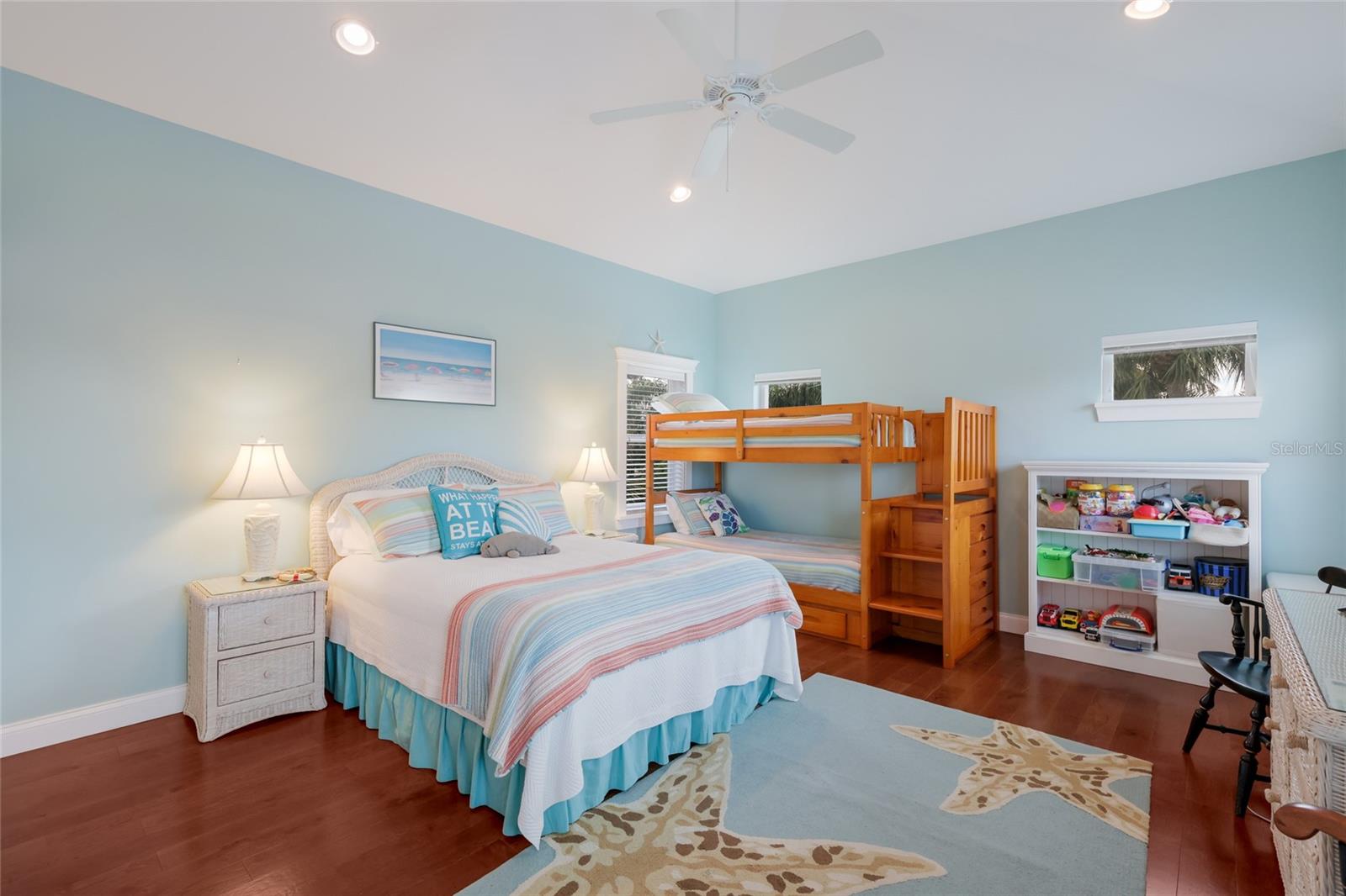 HOLMES GULF TO BAY DEV - Residential