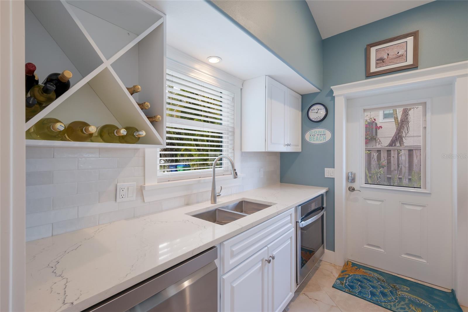 HOLMES GULF TO BAY DEV - Residential