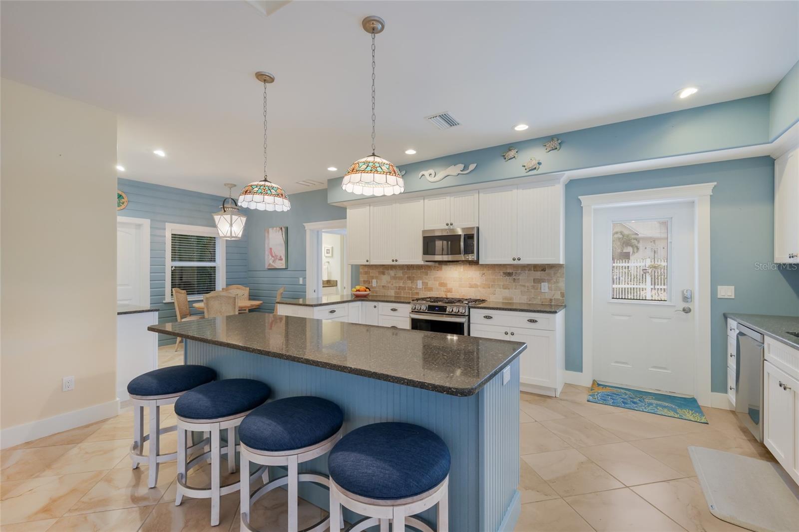 HOLMES GULF TO BAY DEV - Residential