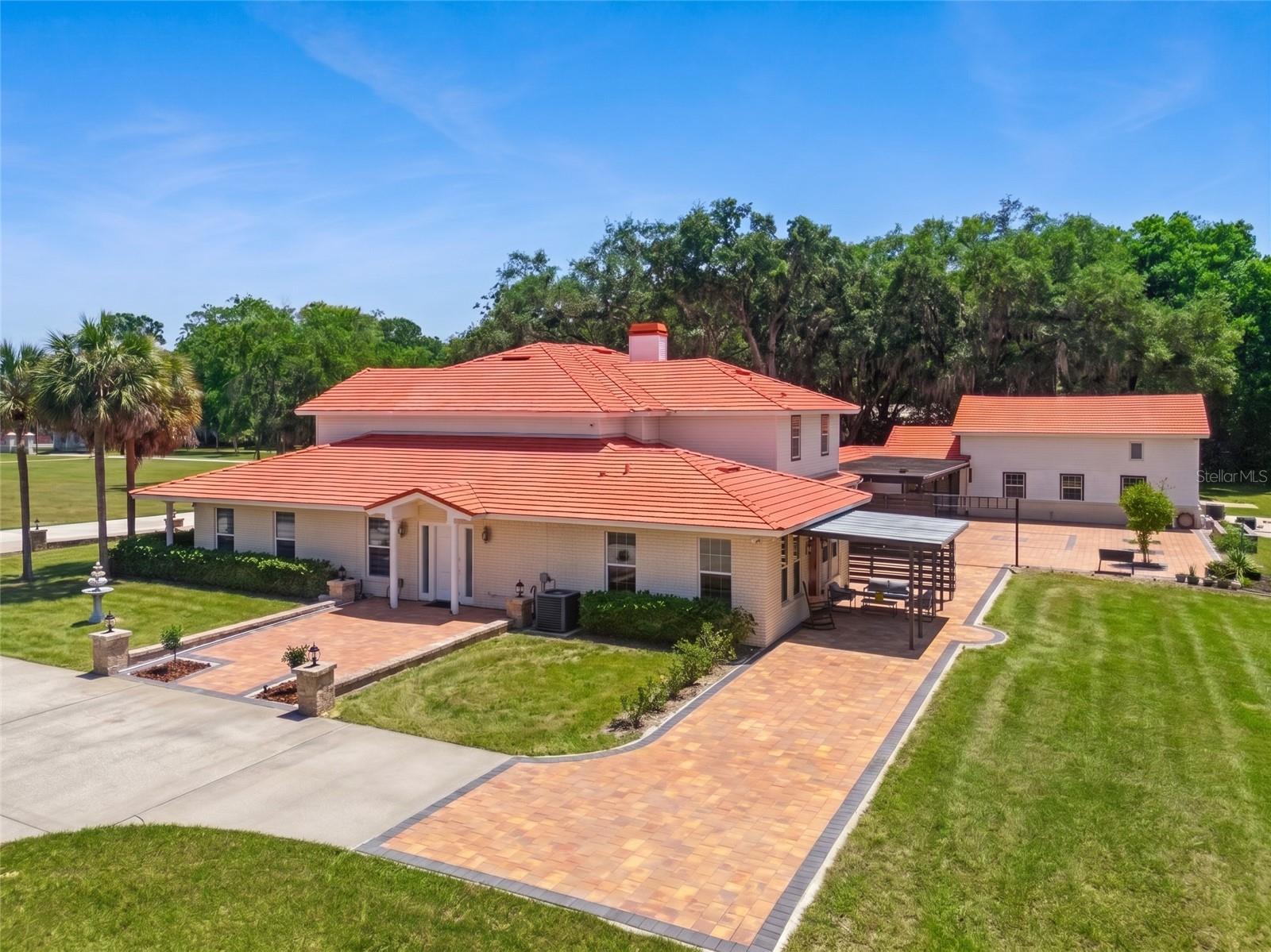 MARKHAM WOODS CORRIDOR - Residential