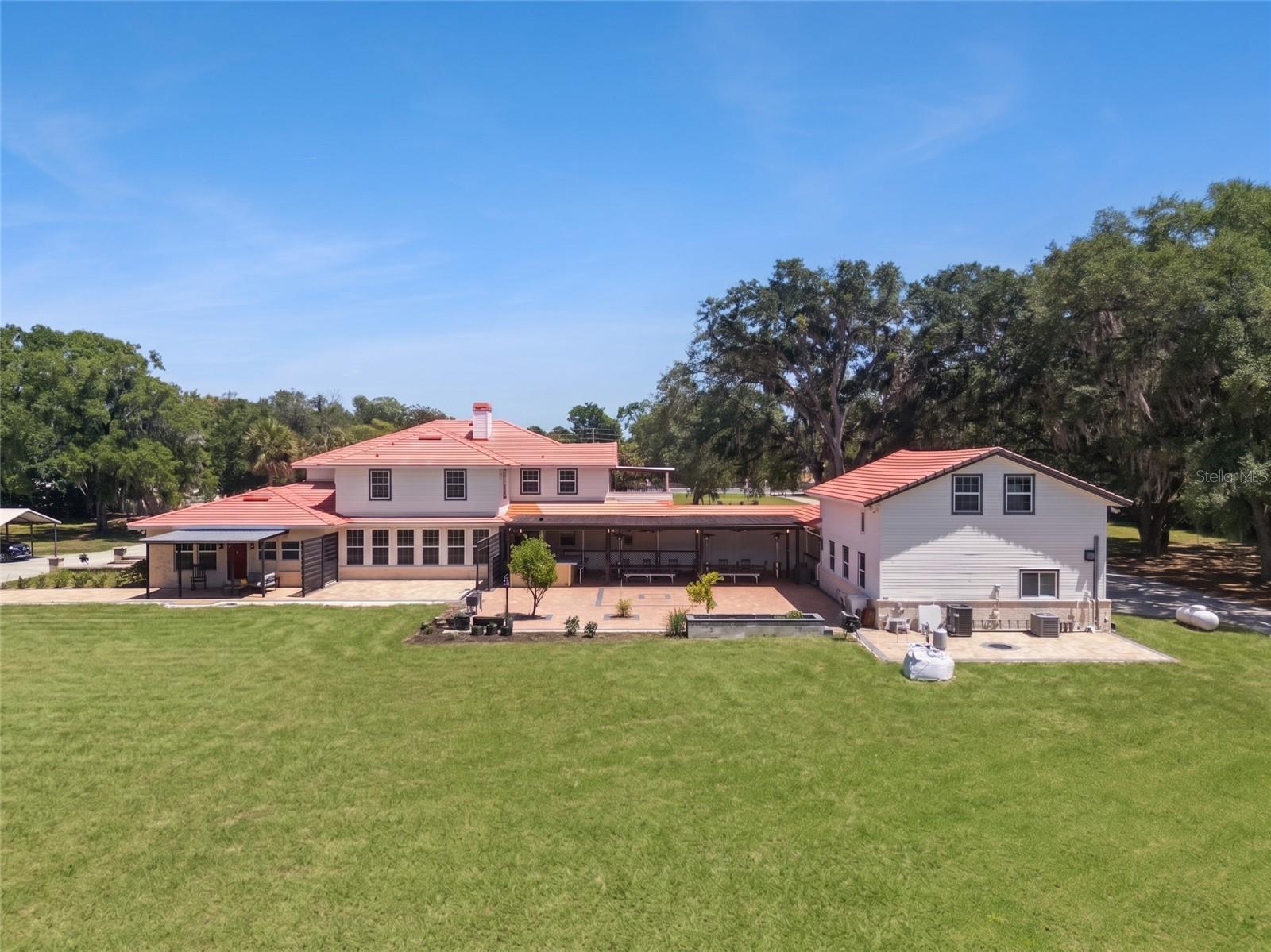 MARKHAM WOODS CORRIDOR - Residential