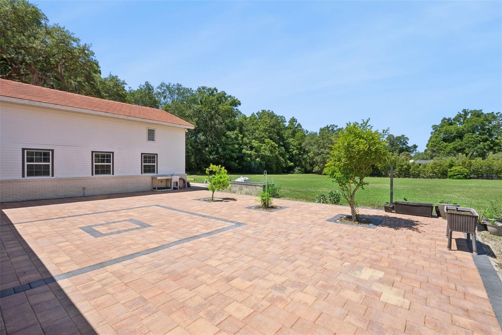 MARKHAM WOODS CORRIDOR - Residential