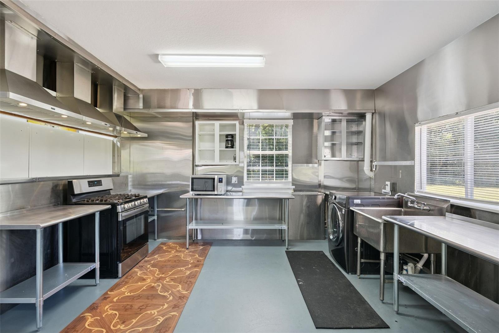MARKHAM WOODS CORRIDOR - Residential