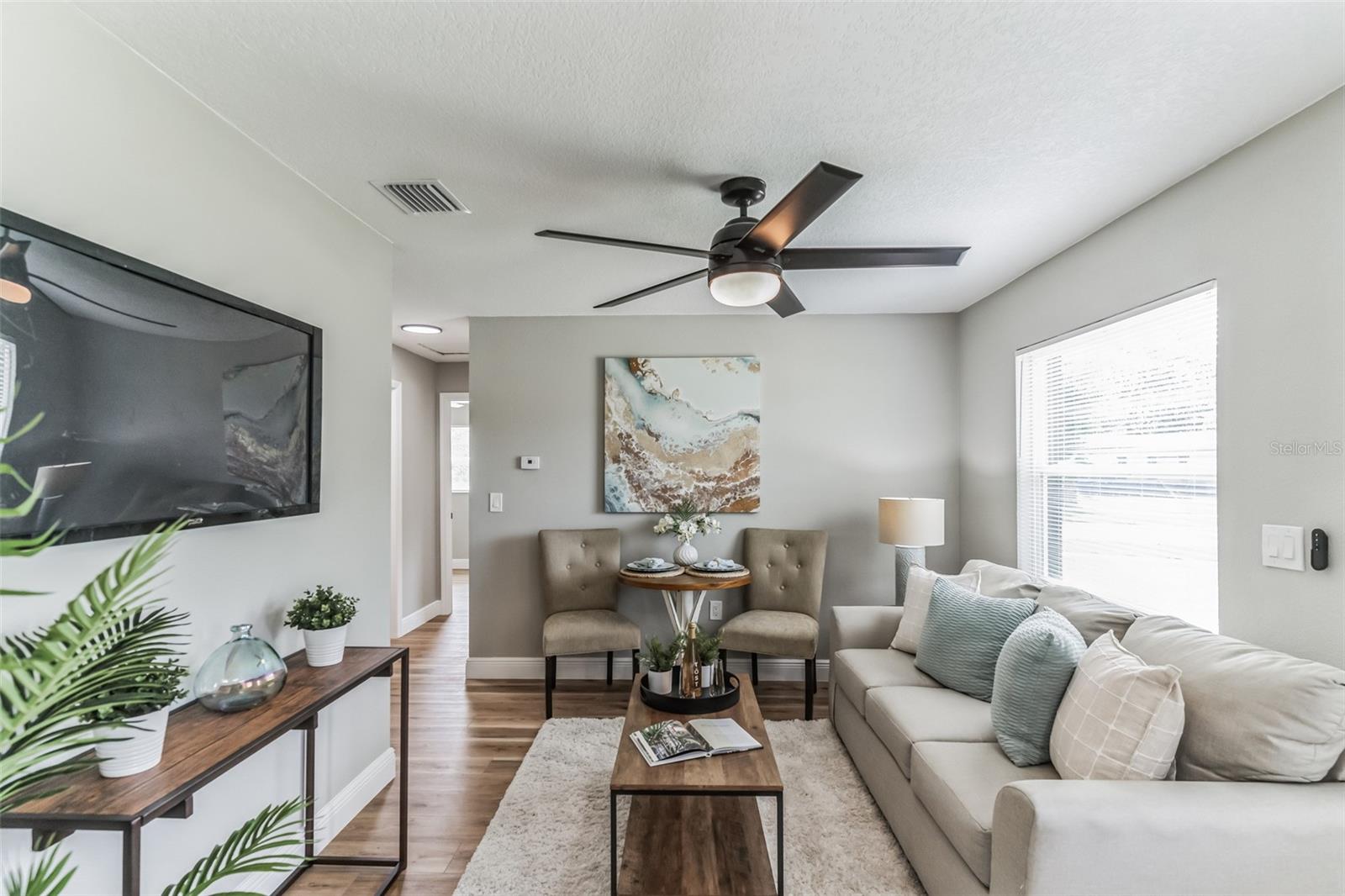 ACADEMY MANOR UNIT 01 - Residential