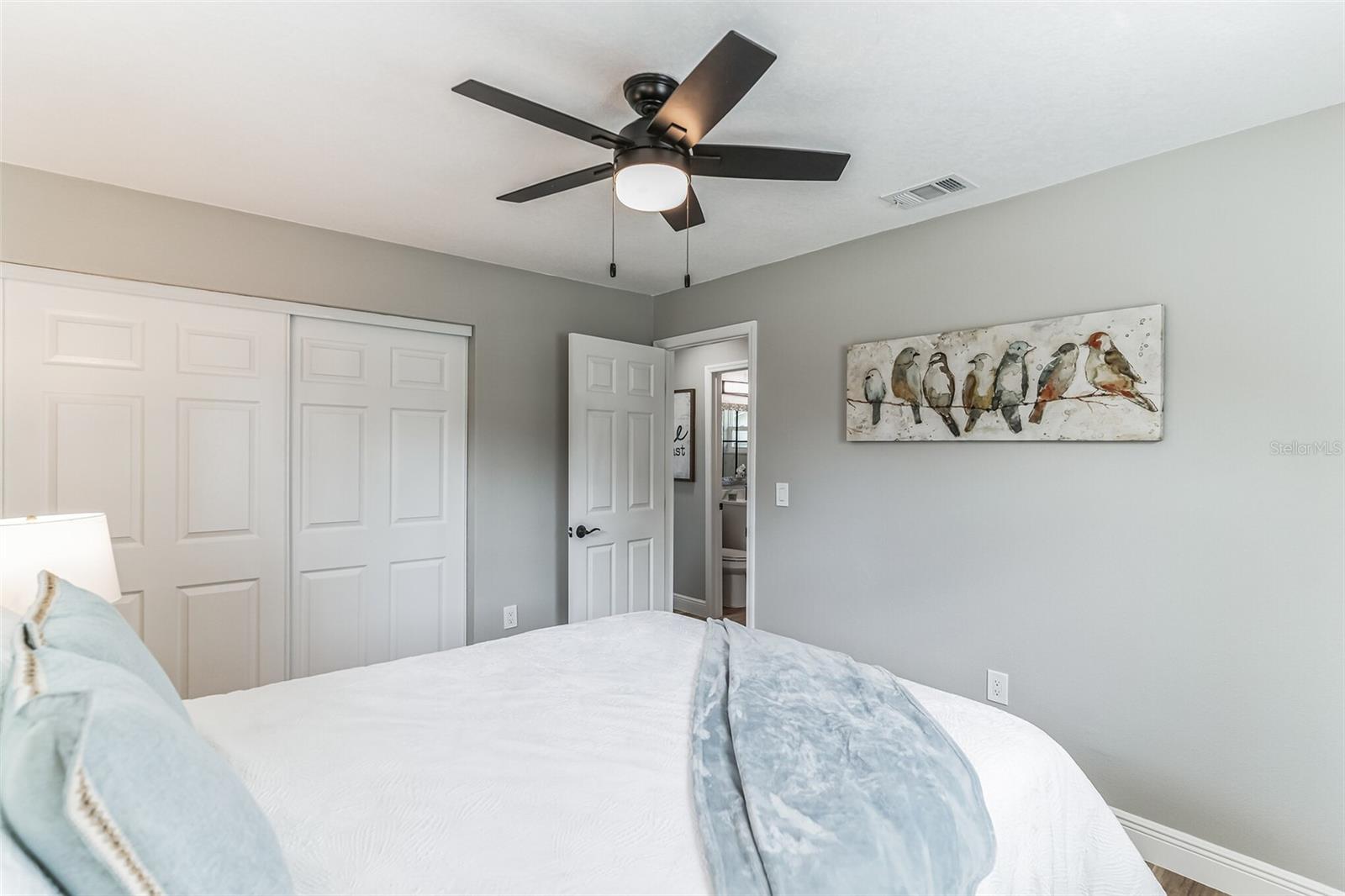 ACADEMY MANOR UNIT 01 - Residential