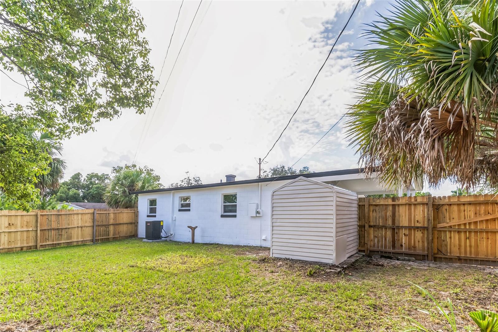 ACADEMY MANOR UNIT 01 - Residential