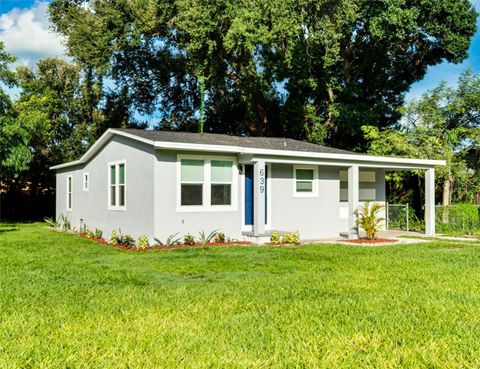 A home in LAKELAND