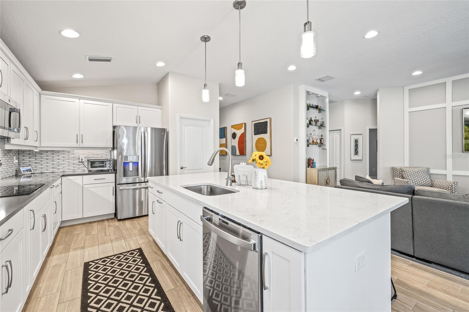 CARROLLWOOD LNDGS PH 2 - Residential