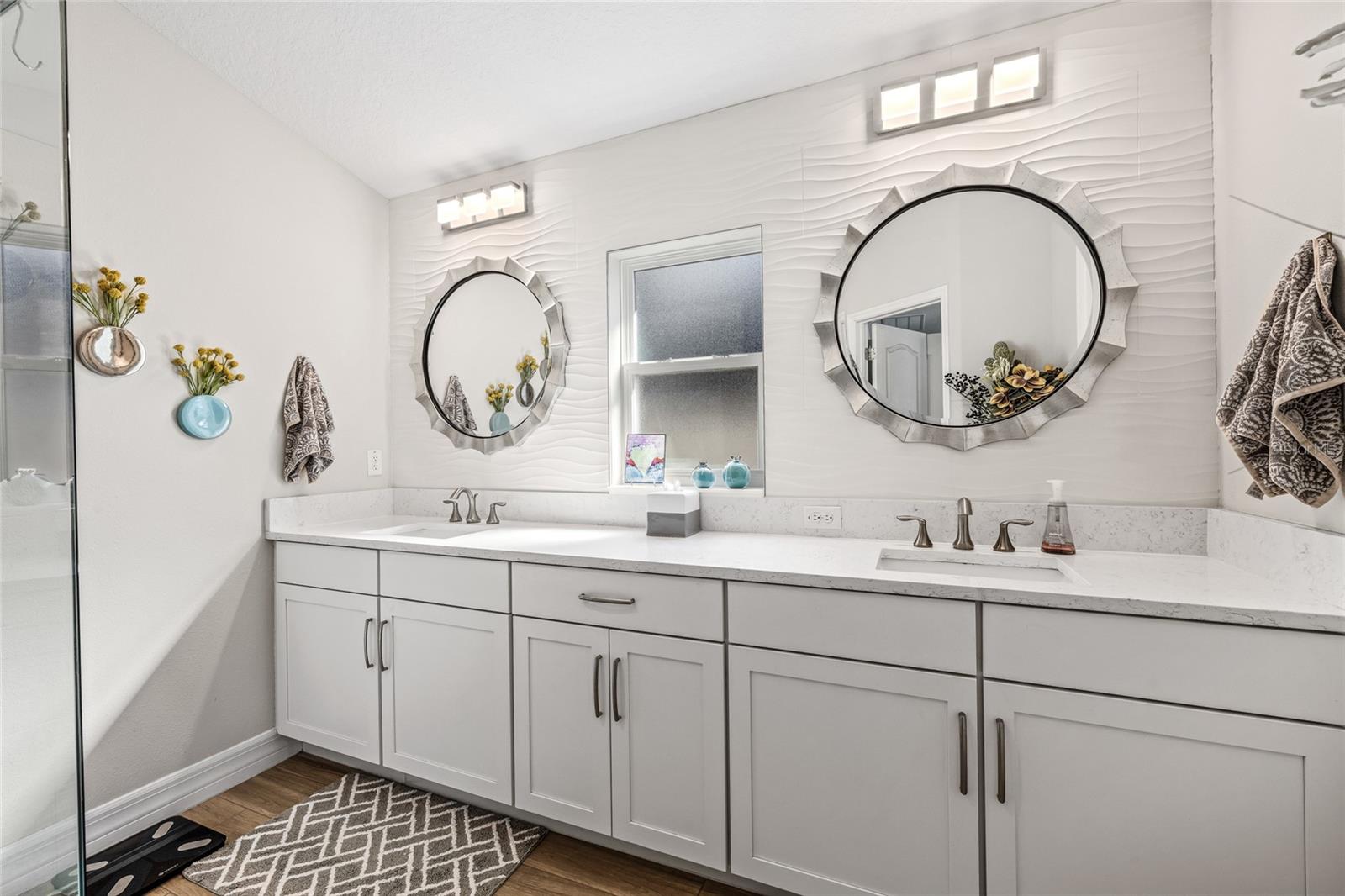 CARROLLWOOD LNDGS PH 2 - Residential