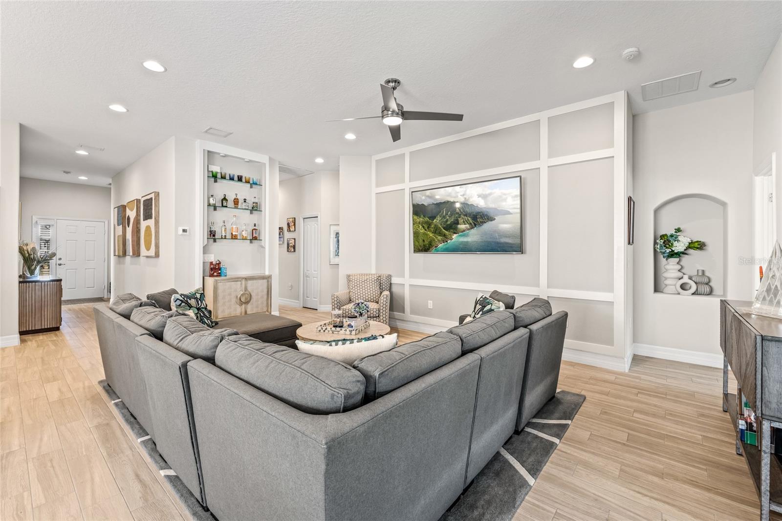 CARROLLWOOD LNDGS PH 2 - Residential