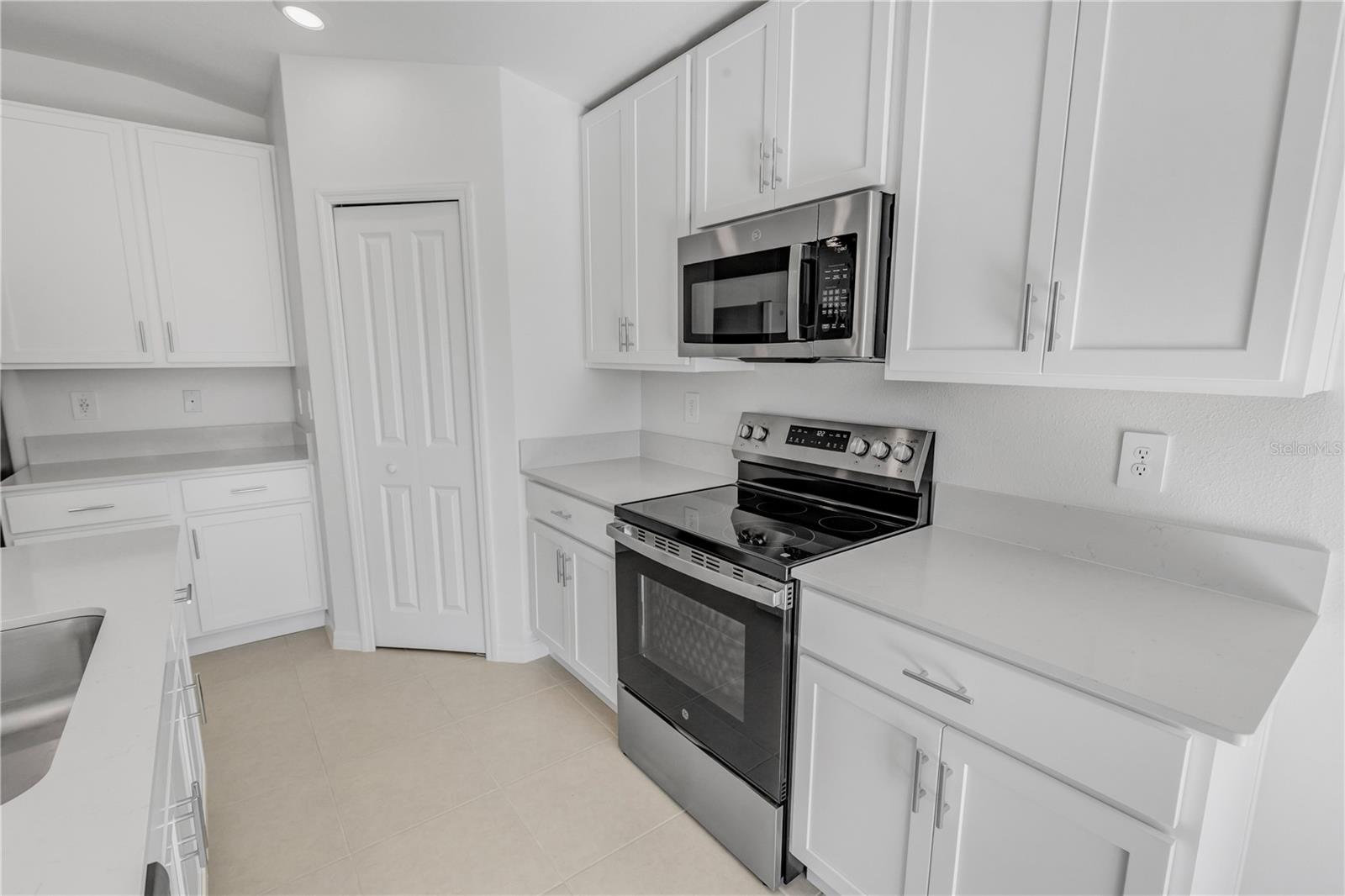 CYPRESS POINT/LK PARKER - Residential Lease