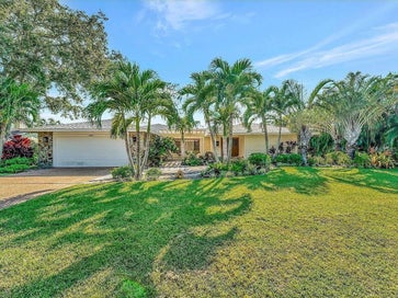 3803 AVENIDA MADERA BRADENTON FL 34210