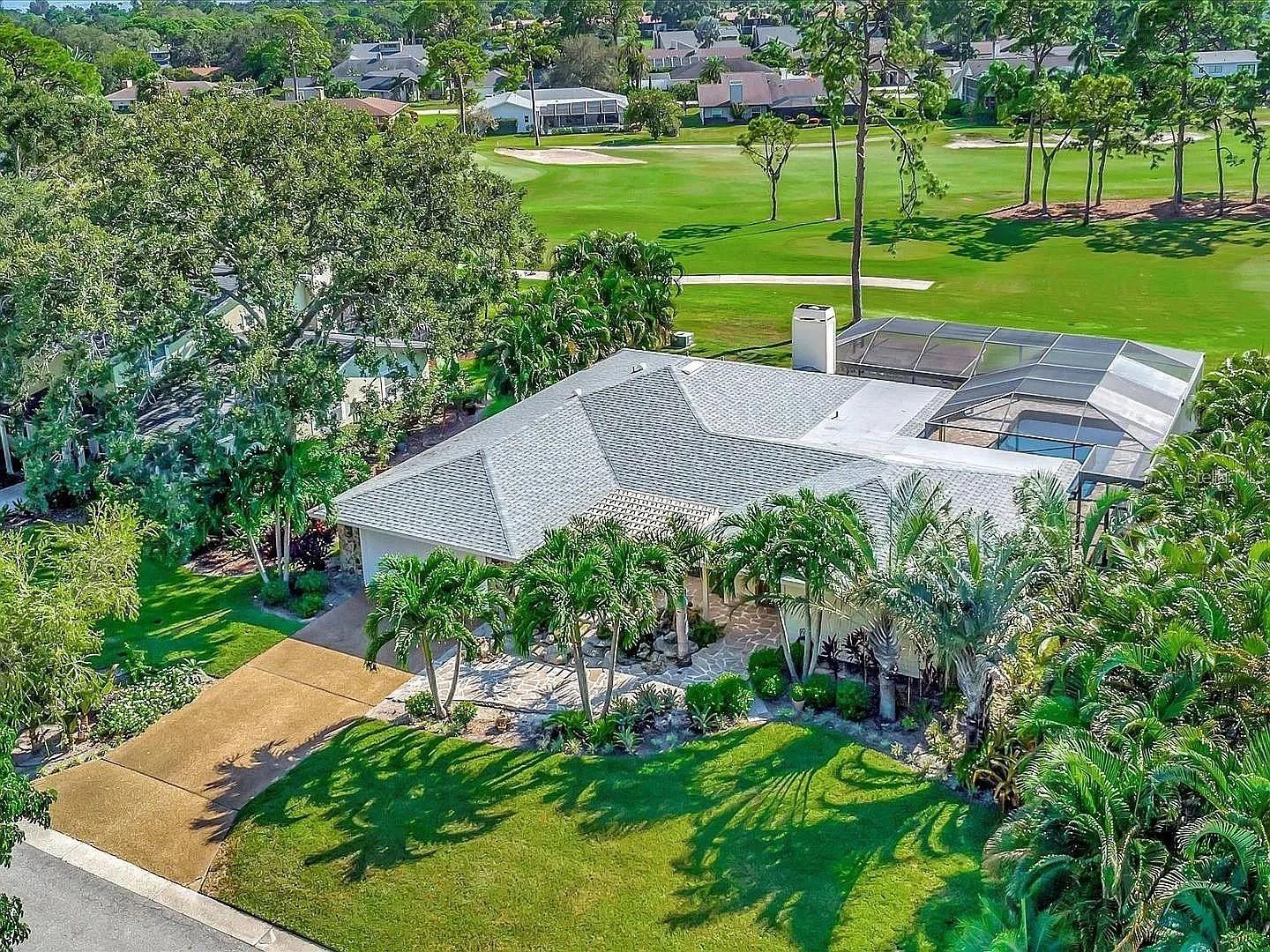 3803 AVENIDA MADERA