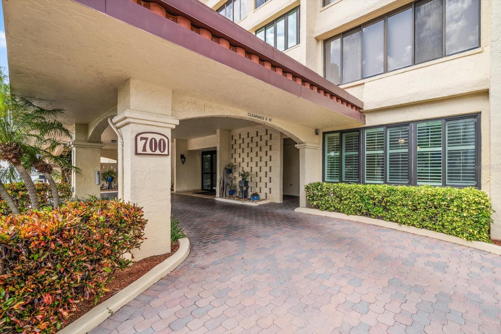 700 ISLAND WAY 404