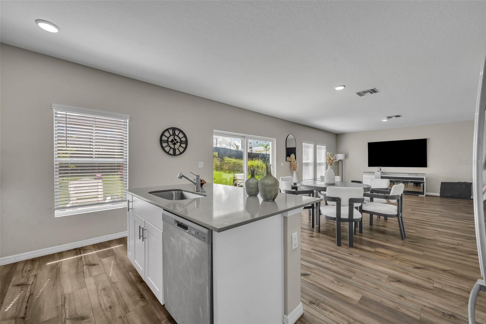 FOREST LAKE - Residential