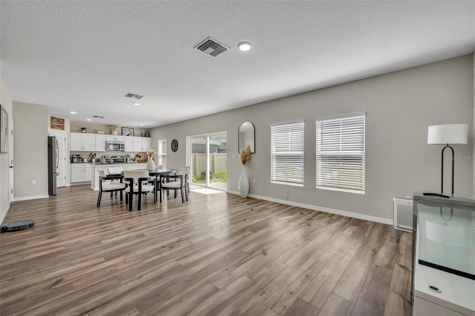 FOREST LAKE - Residential