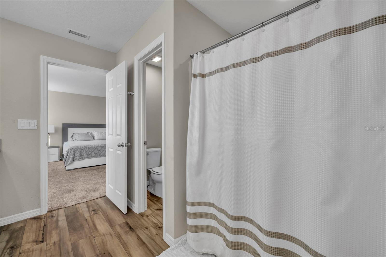 FOREST LAKE - Residential