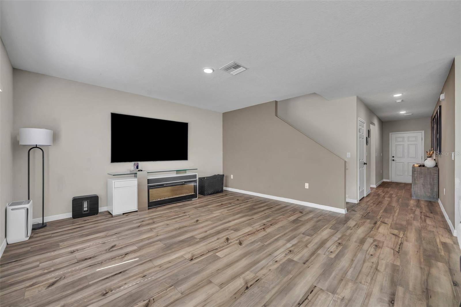 FOREST LAKE - Residential