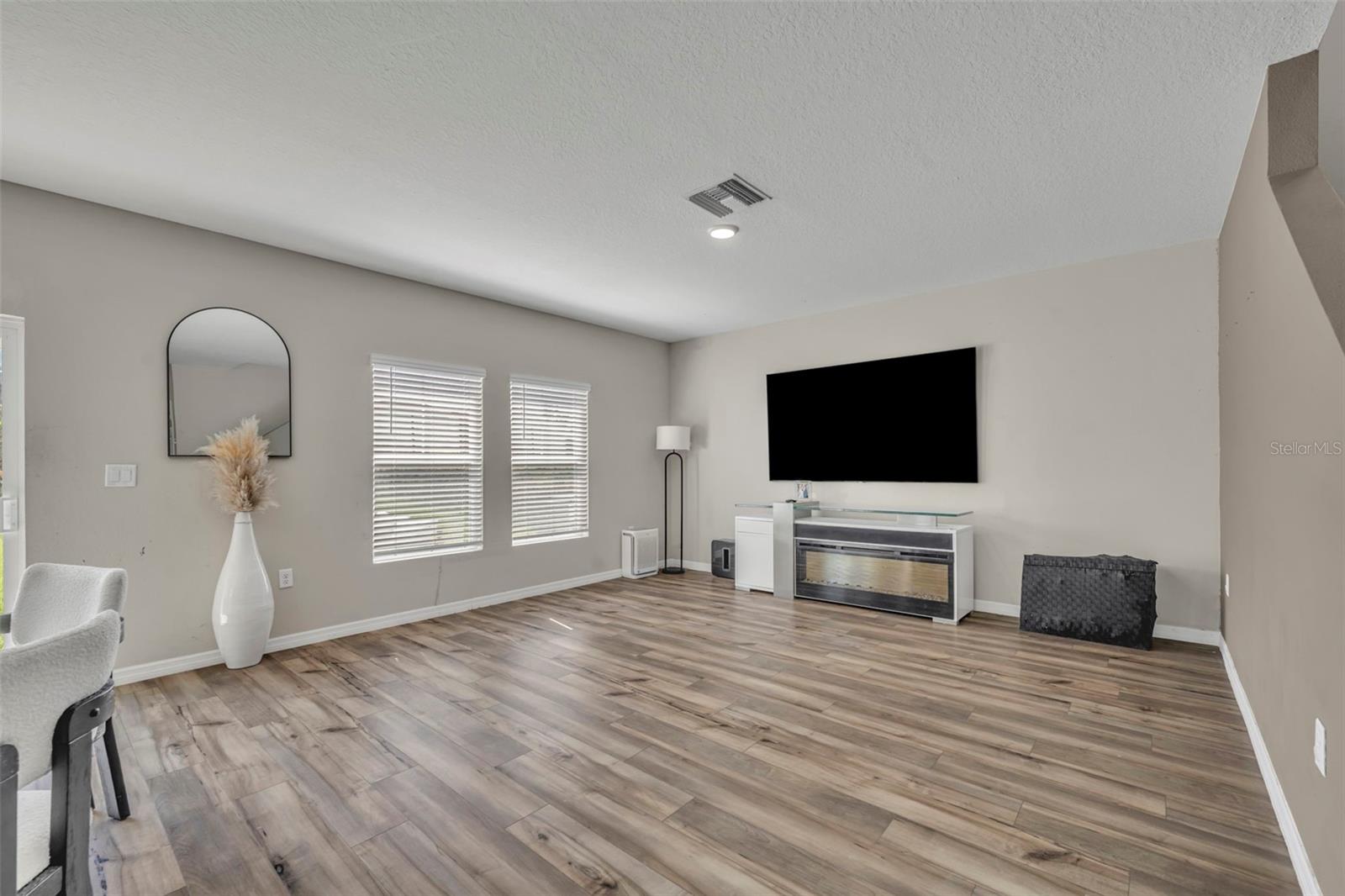 FOREST LAKE - Residential