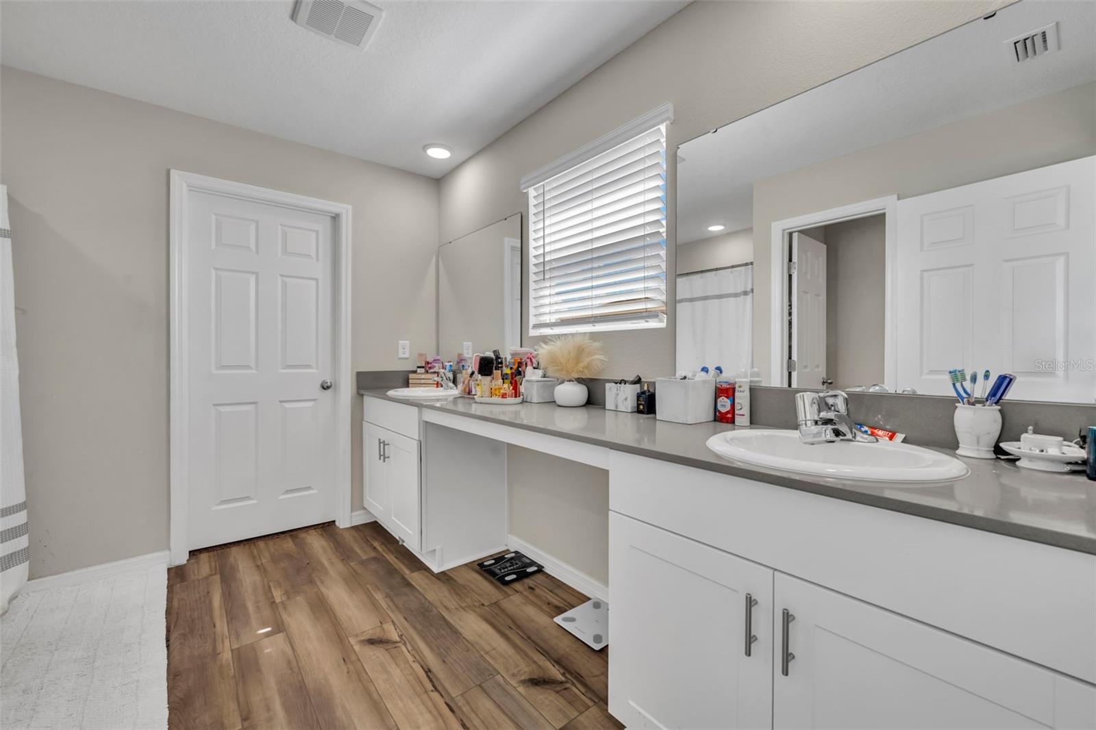 FOREST LAKE - Residential