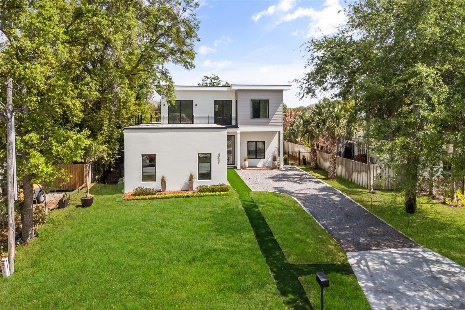 2412 CHANTILLY AVENUE