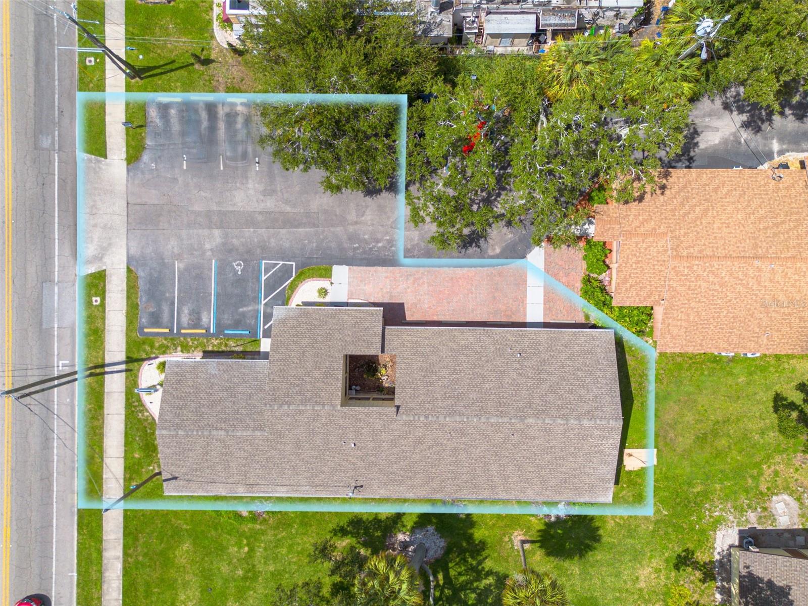 MAGNOLIA PARK - Commercial Lease