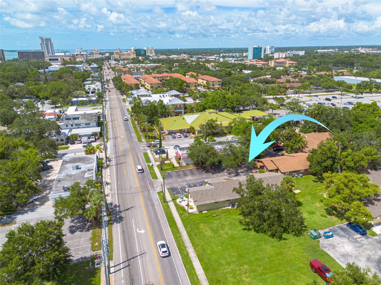 MAGNOLIA PARK - Commercial Lease