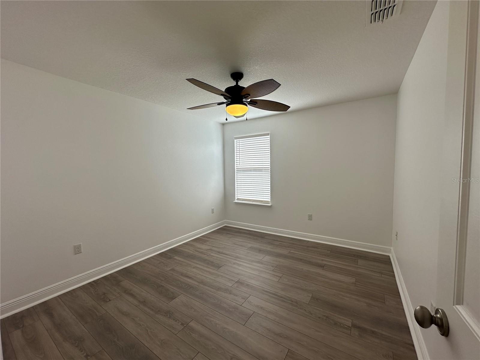 SUMMERLAKE PD PH 1B - Residential Lease