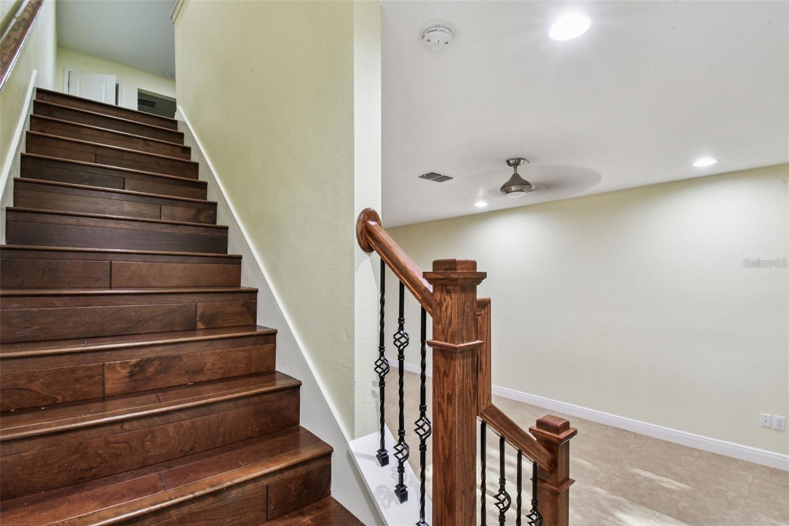 LAKESHORE PRESERVE - Residential