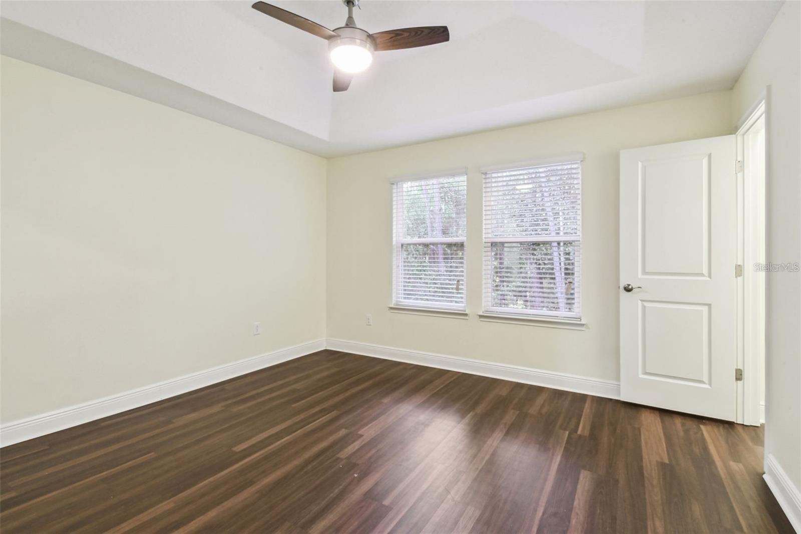 LAKESHORE PRESERVE - Residential