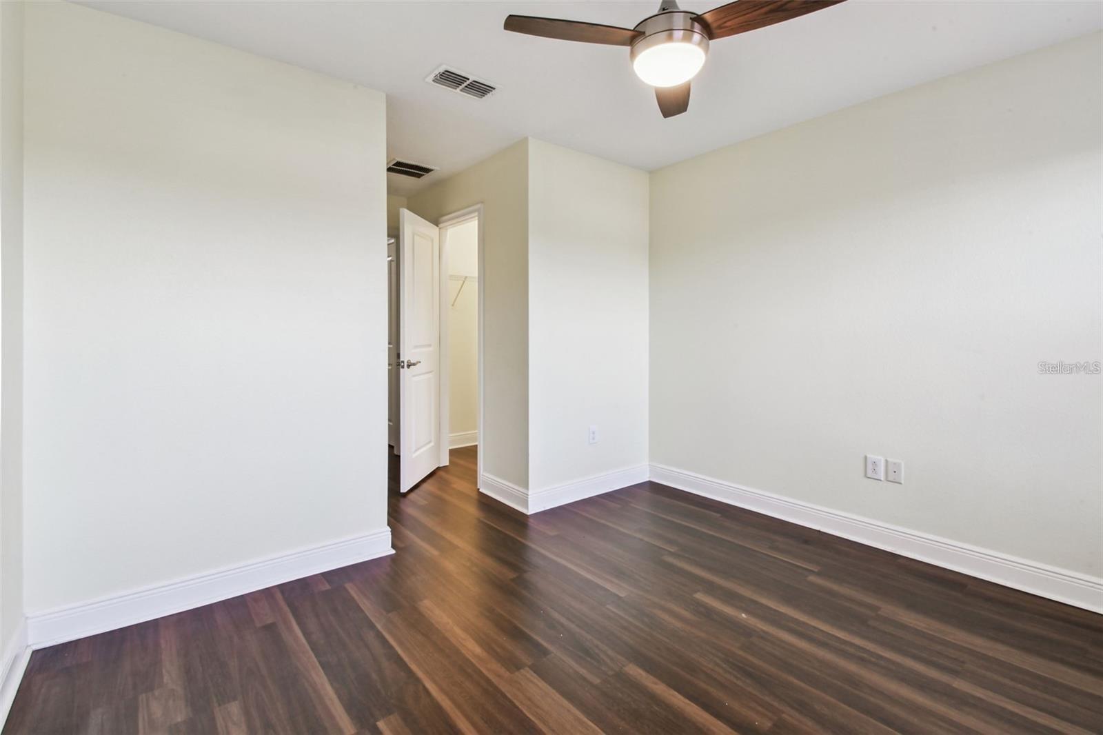 LAKESHORE PRESERVE - Residential