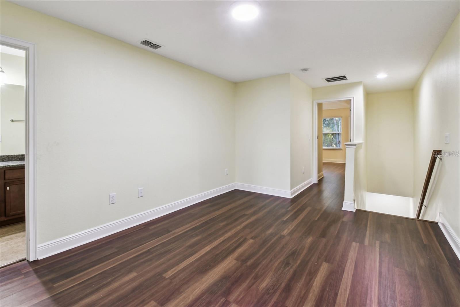 LAKESHORE PRESERVE - Residential