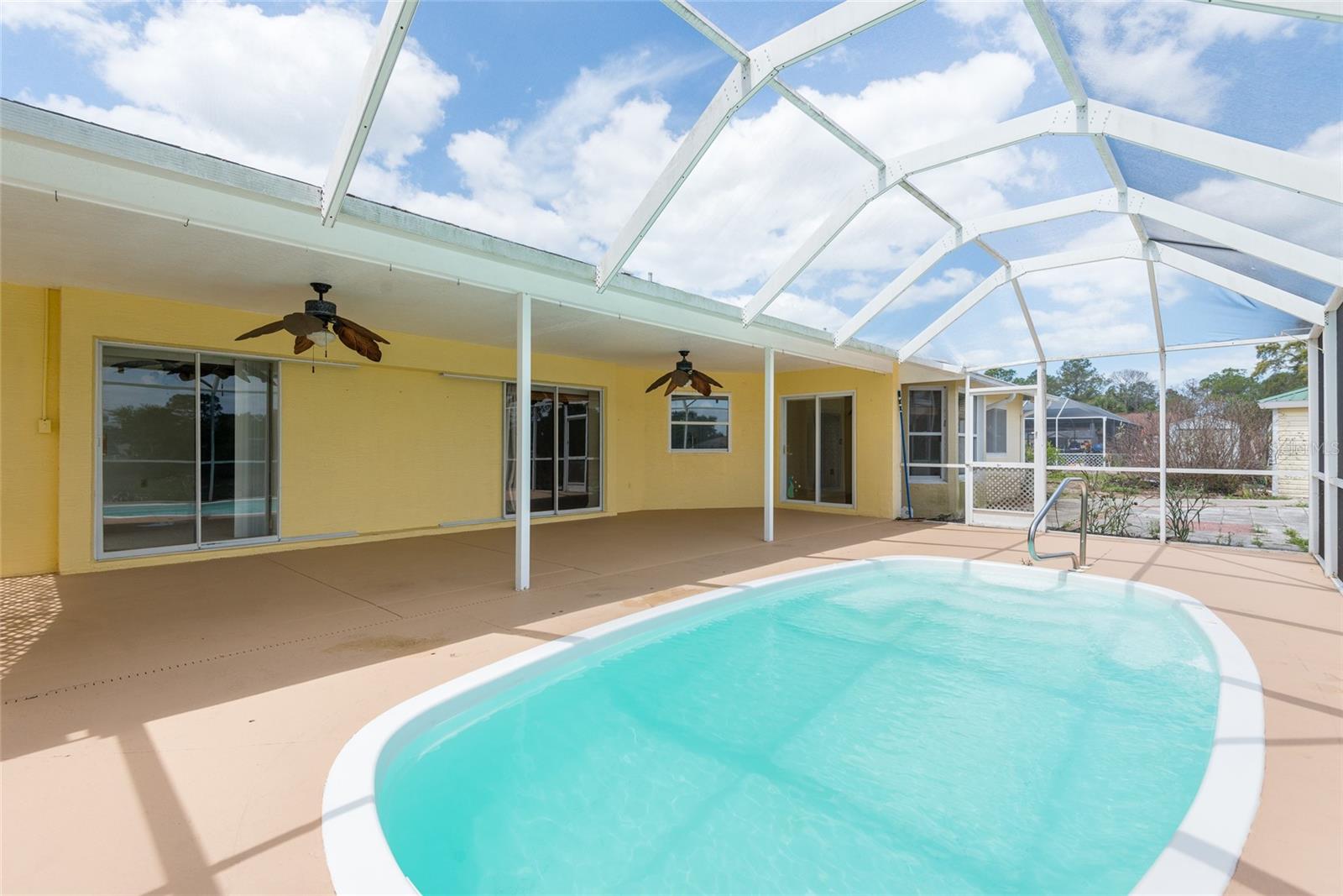 SPRING HILL - Residential