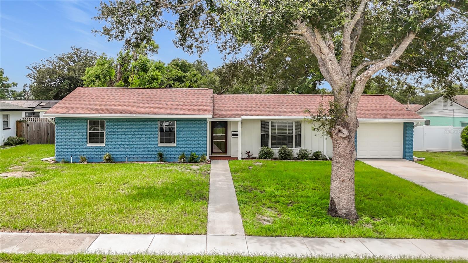 514 W HILDA DRIVE