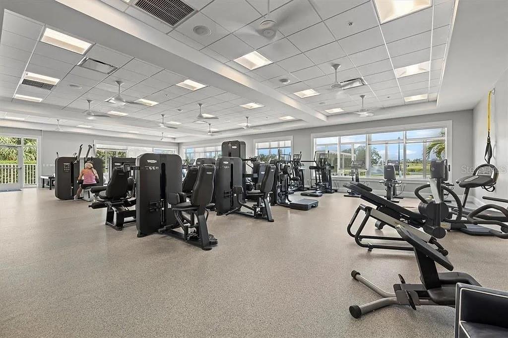 VENICE GOLF & COUNTRY CLUB - Residential