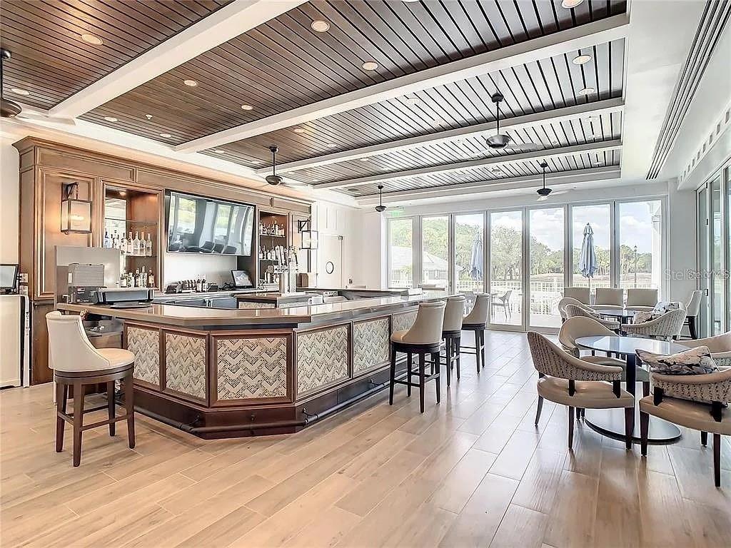 VENICE GOLF & COUNTRY CLUB - Residential