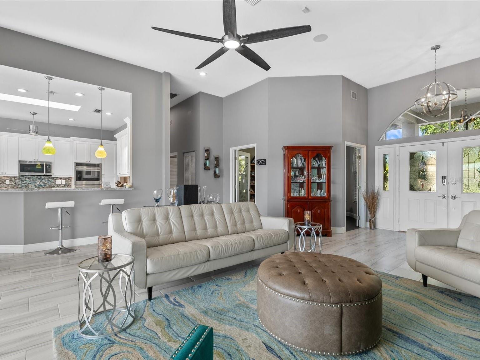 VENICE GOLF & COUNTRY CLUB - Residential