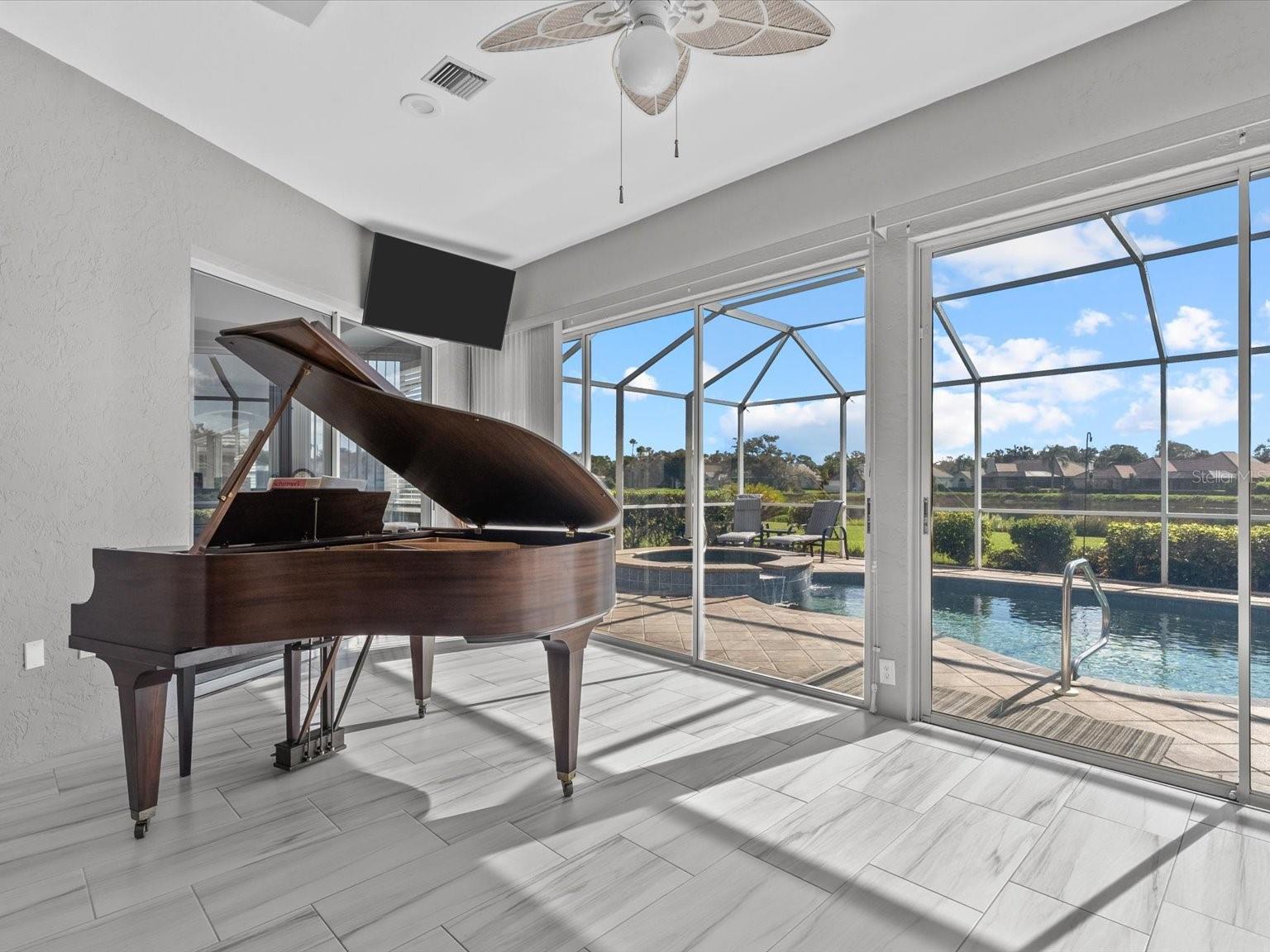 VENICE GOLF & COUNTRY CLUB - Residential