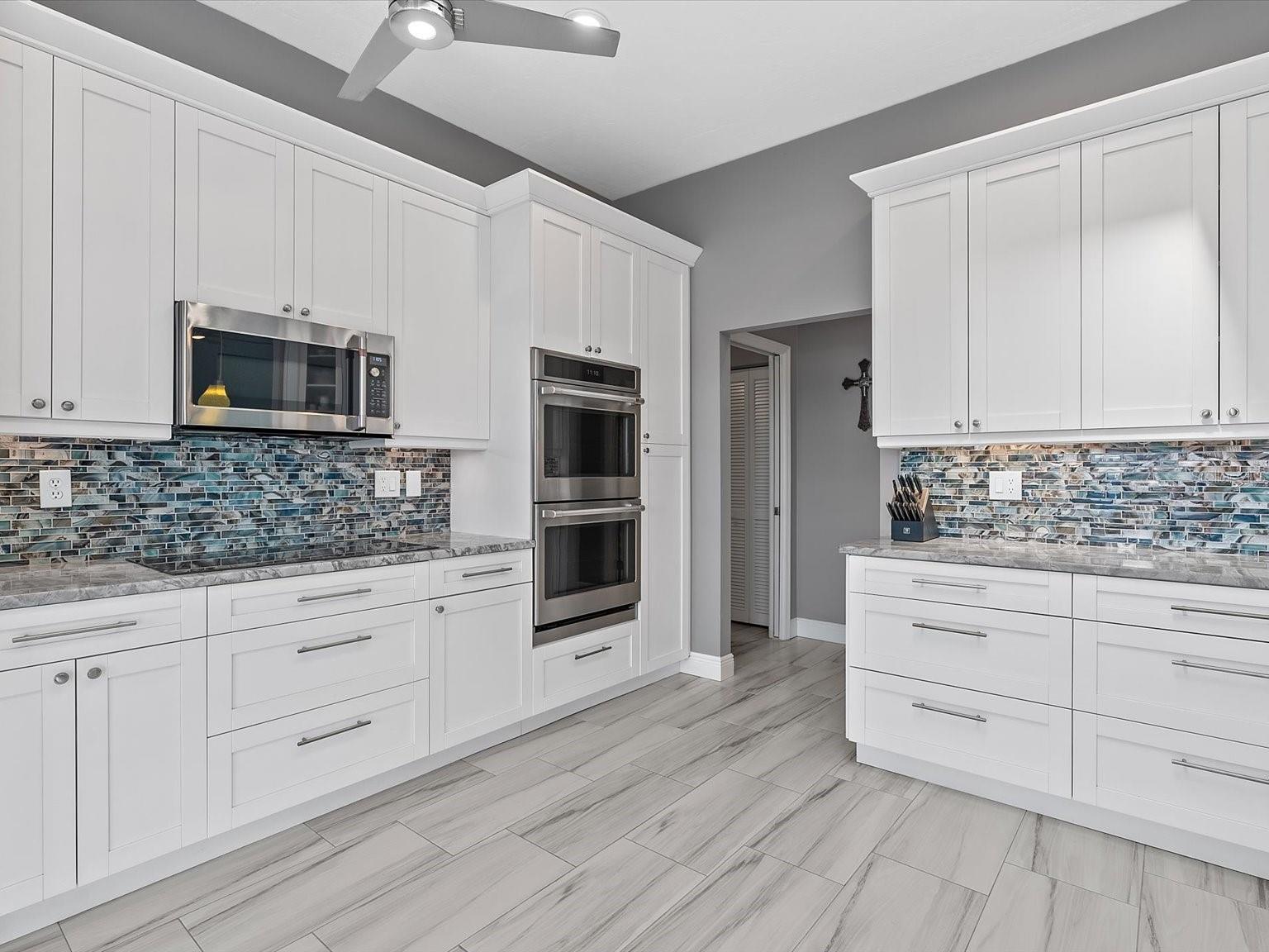 VENICE GOLF & COUNTRY CLUB - Residential