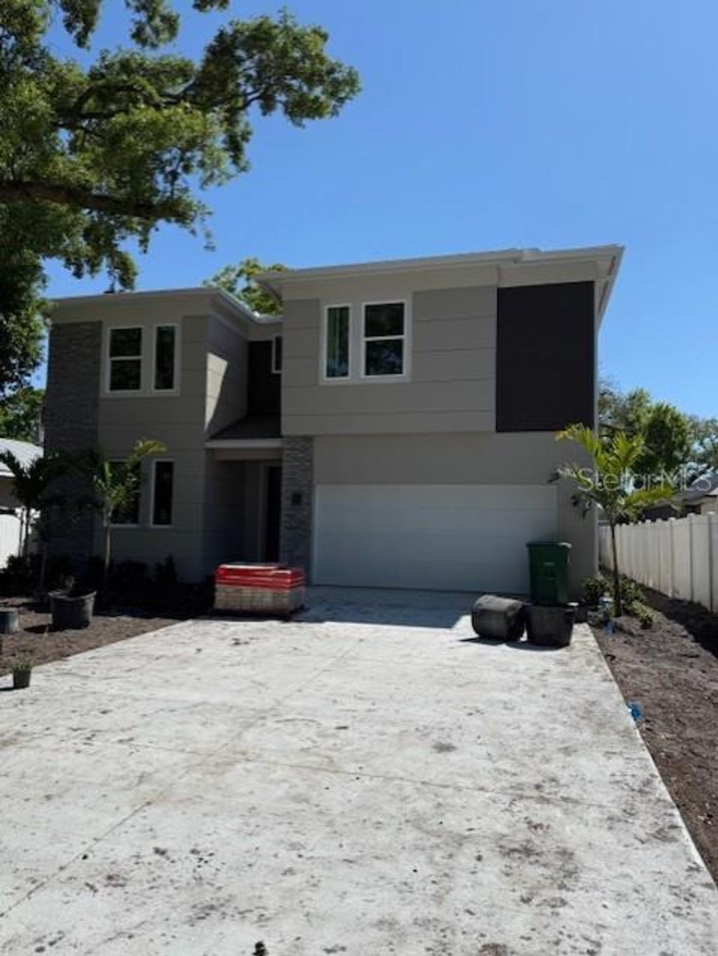 Photo of 804 W Peninsular Street, Tampa, FL 33603 (MLS # TB8471520)