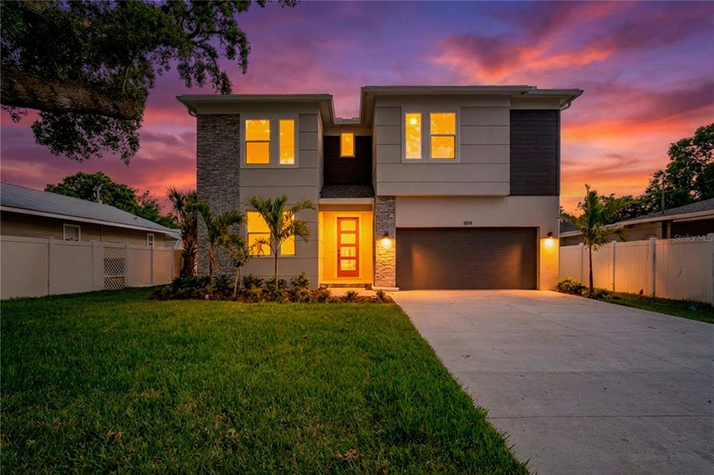 Photo of 804 W Peninsular Street, Tampa, FL 33603 (MLS # TB8471520)