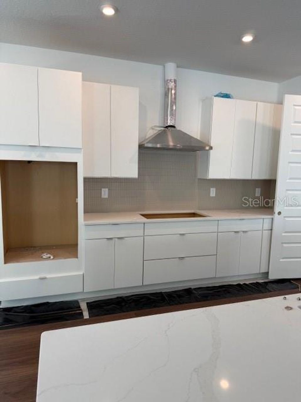 Photo of 804 W Peninsular Street, Tampa, FL 33603 (MLS # TB8471520)