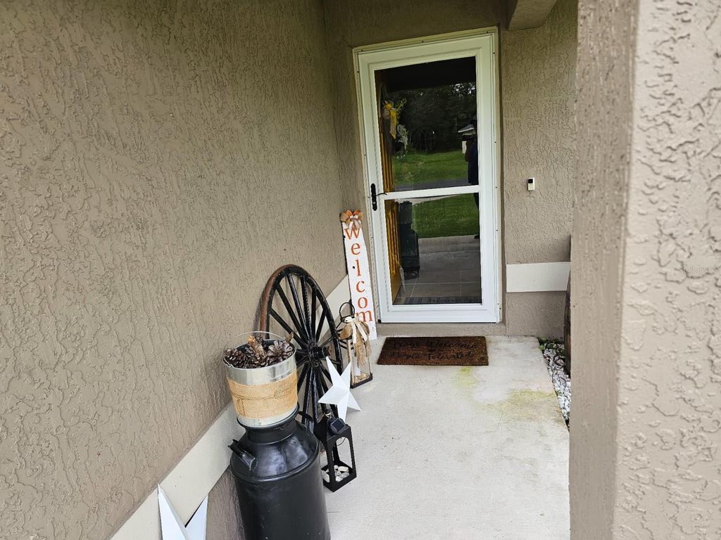 Photo of 6050 SW 155th Street Road, Ocala, FL 34473 (MLS # OM709253)