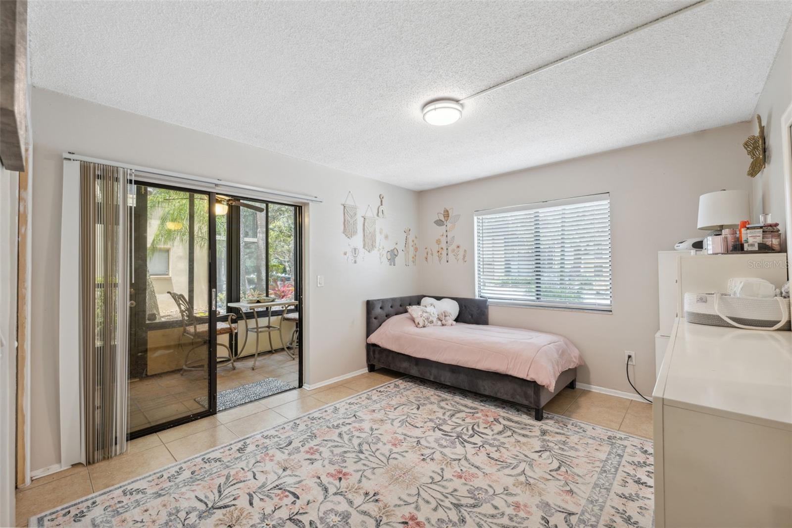 RAINTREE VILLAGE CONDO N - Residential