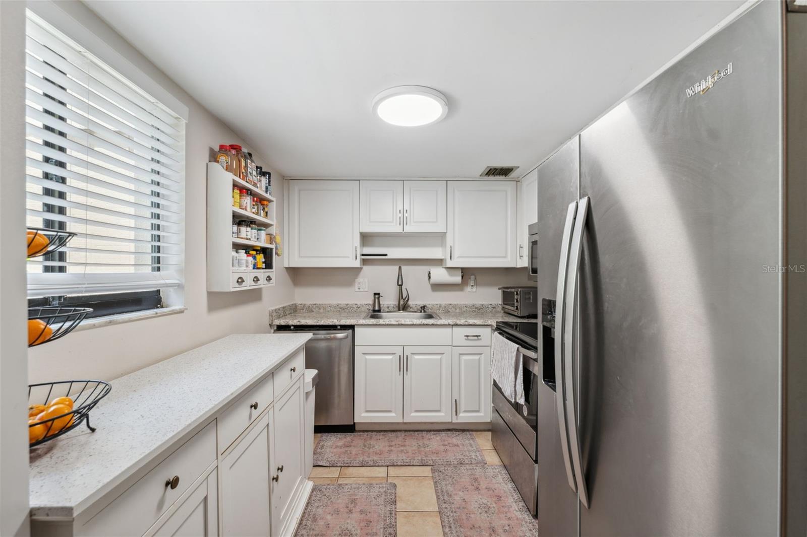 RAINTREE VILLAGE CONDO N - Residential